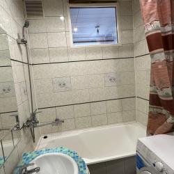 Фото Апартаменты Истомáн | Добротная Евродвушка в Центре