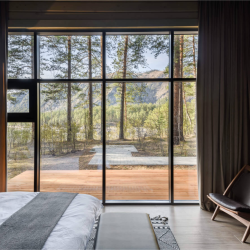 Фото Отель Хвоя в горах