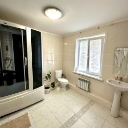 Номер люкс с 1 двуспальной кроватью (1)