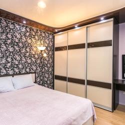 Фото Апартаменты трехкомнатные на улице Степана Злобина 38/2