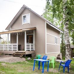 Коттедж улучшенный с 2 односпальными и 1 двуспальной кроватью