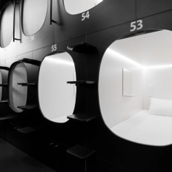 Qube Capsule Hotel (Куб Капсульный Отель) — 1b8aac86694408dee29579eebe8524cd