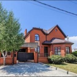 Фото Отель Гостевой дом на Воина Шембелиди