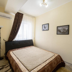 Номер стандарт с 1 двуспальной кроватью