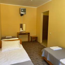 Стандарт с тремя односпальными кроватями