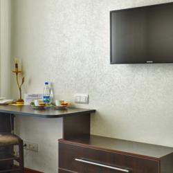 Номер стандарт с 1 двуспальной кроватью