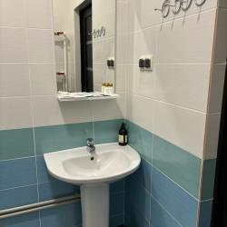 Номер стандарт с 1 двуспальной кроватью