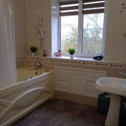 Коттедж стандарт с 2 двуспальными кроватями
