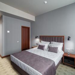 фото 3 V Hotel (В отель)
