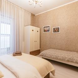 Фото Отель Room Tour (Рум Тур) на улице 50 лет Октября 57А корпус 1
