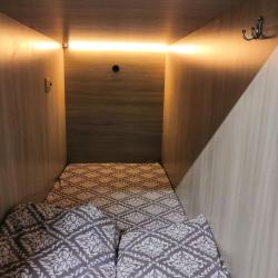 Кровать в 10-местном общем номере