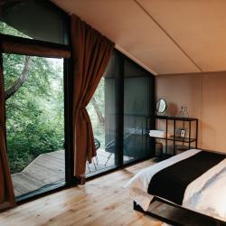 Фото Отель Polyana Glamping (Поляна Глэмпинг)