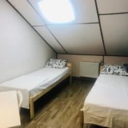 Номер эконом с 2 односпальными кроватями (без окна, мансарда)