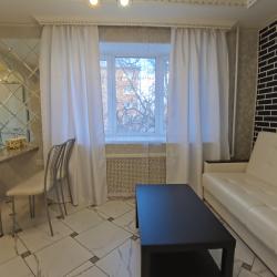 Фото Отель ZNS Rent (ЗНС Рент) на улице Баженова