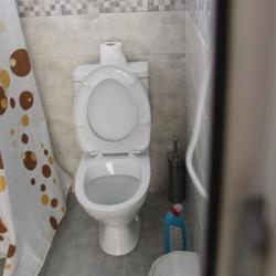 Номер комфорт с 1 односпальной и 1 двуспальной кроватью