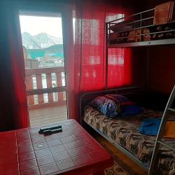 Номер комфорт с 1 односпальной и 1 двуспальной кроватью