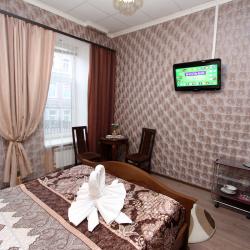 Комната полулюкс с 1 двуспальной кроватью