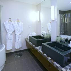 Номер люкс (Two Bedroom Excecutive Suite)