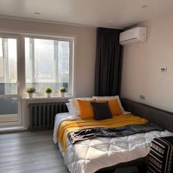 Фото Апартаменты на улице Адоратского 53