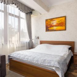 Комната стандарт с 1 двуспальной кроватью