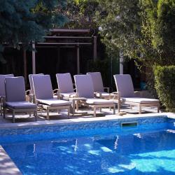 Александр — 1dac0f6afca875fc247940a2b9d5194f