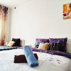 Фото Отель Live in comfort на бульваре Строителей 3