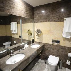 Фото Отель Eighty Eight Deluxe Hotel & Spa (Эйти Эйт Делюкс & Спа)
