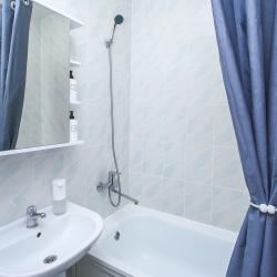 Фото Апартаменты на улице Каролинского 9