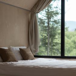 Фото Отель Khan Glamping Goloustnoye (Хан Глэмпинг Голоустное)