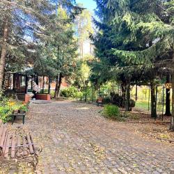 Фото Отель Коттеджи в микрорайоне Салтыковка