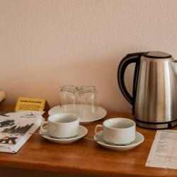 Номер стандарт с 2 односпальными кроватями (без балкона)