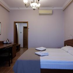 Номер стандарт семейный с 1 двуспальной кроватью