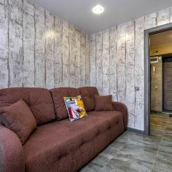 Фото Отель В гости на улице Челюскинцев 14