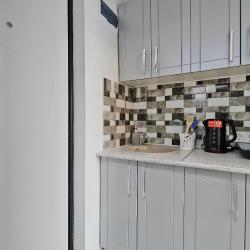 Фото Отель LovelyHome 39 на улице Александра Суворова 25