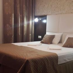 Комната стандарт с 1 двуспальной кроватью и терассой