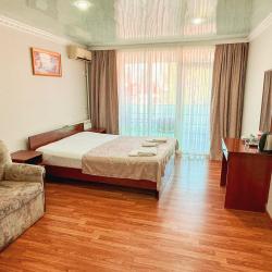 Номер комфорт с 1 двуспальной кроватью