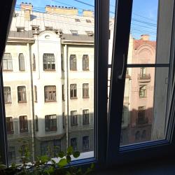 Фото Отель Уютная студия в атмосферном доходном доме 19 века