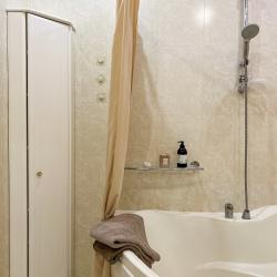 Фото Апартаменты на улице Карташова 3