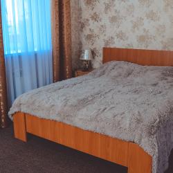 Номер стандарт с 1 двуспальной кроватью