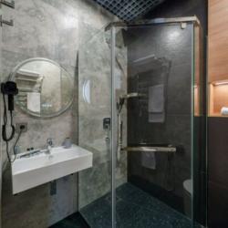 Номер стандарт с 2 односпальными кроватями (без окна)