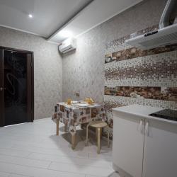 Фото Отель Smile Apartments (Смайл Апартментс) на улице Жмайлова 4Г