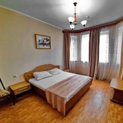 Номер стандарт с 1 двуспальной кроватью