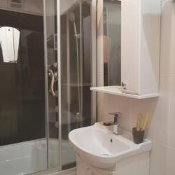 Номер полулюкс с 1 односпальной кроватью #1