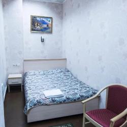 Номер стандарт с 1 двуспальной кроватью (без окна)