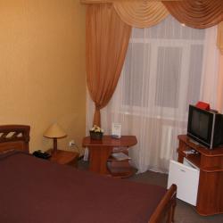 Номер стандарт с 1 двуспальной кроватью