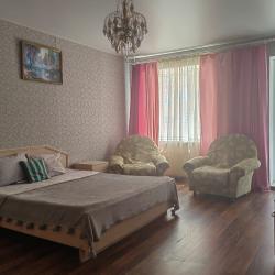 Фото Апартаменты на улице Доваторцев