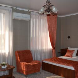 Номер комфорт улучшенный с 1 двуспальной кроватью