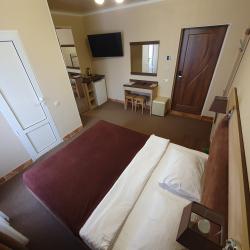 Номер стандарт с 1 двуспальной кроватью