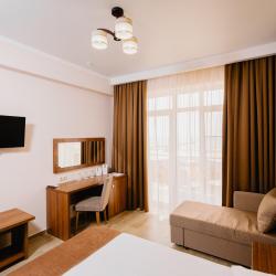 Фото Отель Family Pride Inn (Фэмили Прайд Инн)