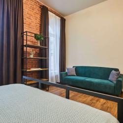 Фото Отель FlatStay Мойки 82| Трёшка у Исаакиевского собора в стиле Лофт, с просторной гостиной и 2-м ярусом
